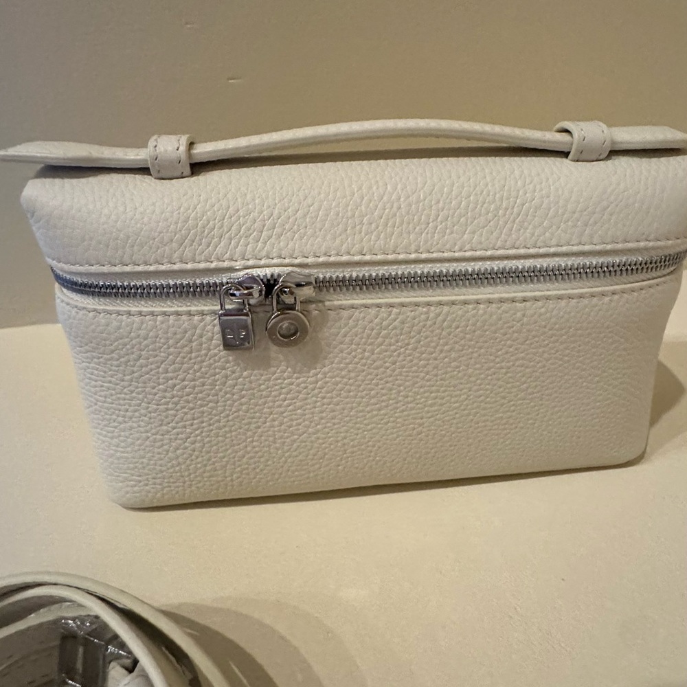 Loro Piana L19 leather bag!